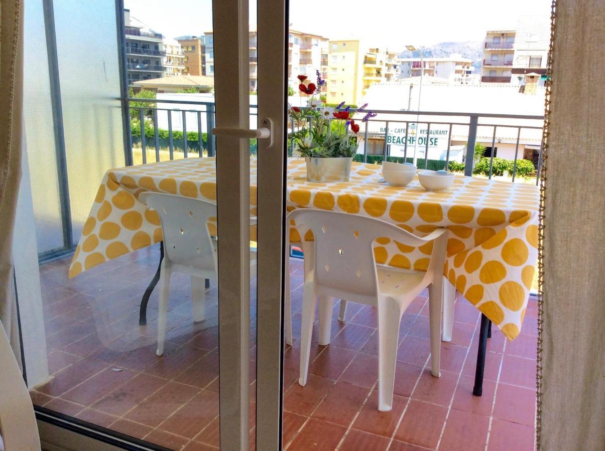 Apartamentos Aquarium Roses Exterior foto